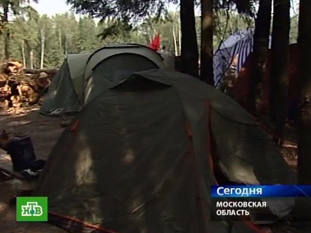 Лагерь защитников Химкинского леса обстреляли дробью, один из них пострадал