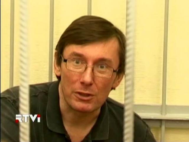 Европейский суд по правам человека (ЕСПЧ) удовлетворил иск экс-главы МВД Украины Юрия Луценко на незаконный арест и содержание под стражей, присудив ему 15 тысяч евро в качестве компенсации за моральный ущерб