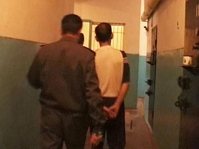 Столичные полицейские задержали мужчину, подозреваемого в изнасиловании несовершеннолетней девушки