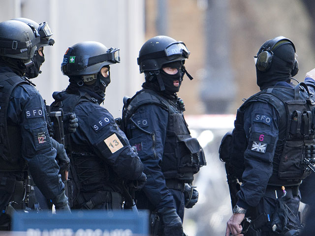 В Лондоне за подготовку к теракту задержали пятерых мужчин и женщину
