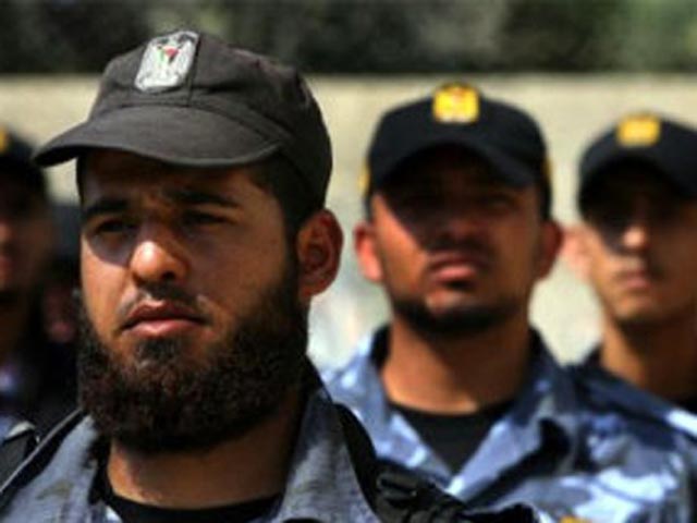 Египетский суд запретил полицейским и военным отращивать бороду и длинные волосы  
