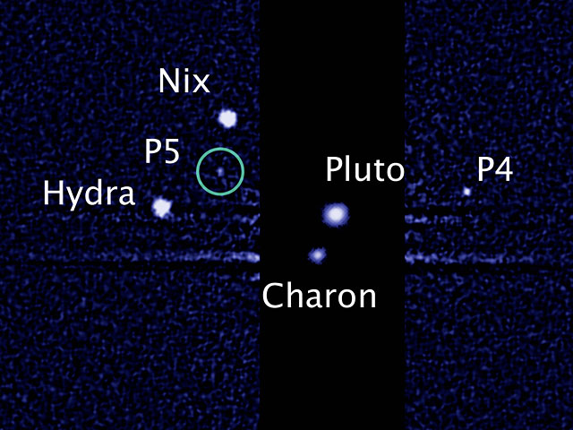 Астрономы с помощью космического телескопа Hubble обнаружили новый, пятый по счету спутник у карликовой планеты Плутон, говорится в сообщении NASA. Новый спутник, получивший обозначение P5, - самый маленький среди спутников Плутона