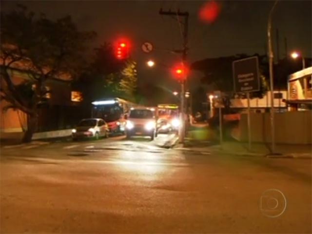 В бразильском Сан-Паулу киллеры "ударно" потрудились, убив под грохот фейерверков футбольного праздника 8 человек