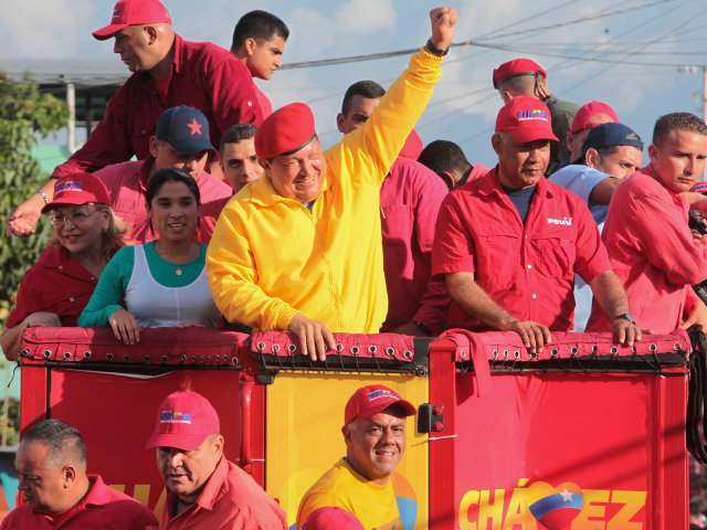 Семеро кандидатов на пост главы государства Венесуэлы подпишут сегодня "Демократическое соглашение", обязывающее их безоговорочно принять результаты президентских выборов, намеченных на 7 октября