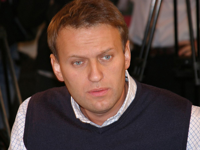 Блоггер Алексей Навальный в отличие от большинства товарищей по оппозиционной борьбе так и не захотел публично заручиться поддержкой зарубежных властей, заинтересованных в построении демократии в отдельно взятом российском государстве