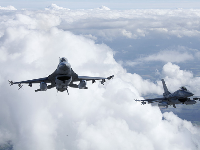 Истребитель ВВС США F-16 потерпел катастрофу вблизи северного японского острова Хоккайдо