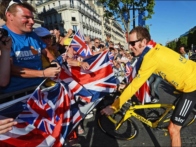 Брэдли Уиггинс стал первым британцем, выигравшим "Тур де Франс"