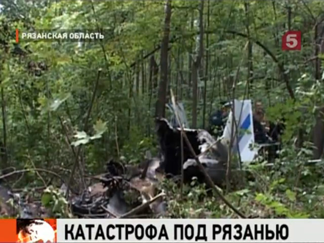 На месте крушения легкомоторного самолета ИЛ-103 под Рязанью обнаружено тело третьей жертвы - ей стал 12-летний ребенок из Московской области