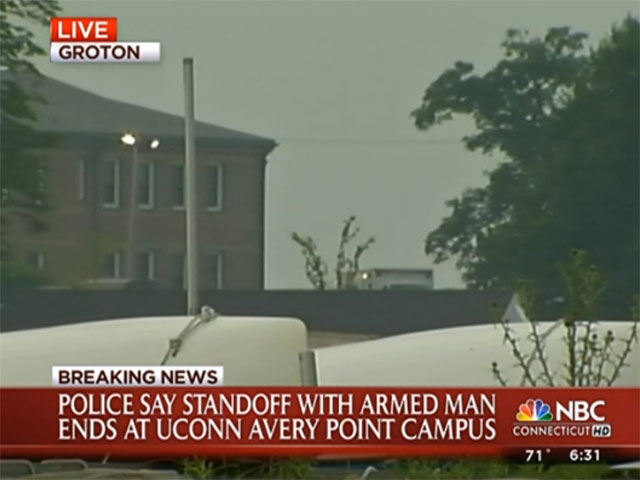 Кампус в США эвакуировали из-за мужчины с оружием, который потом покончил с собой