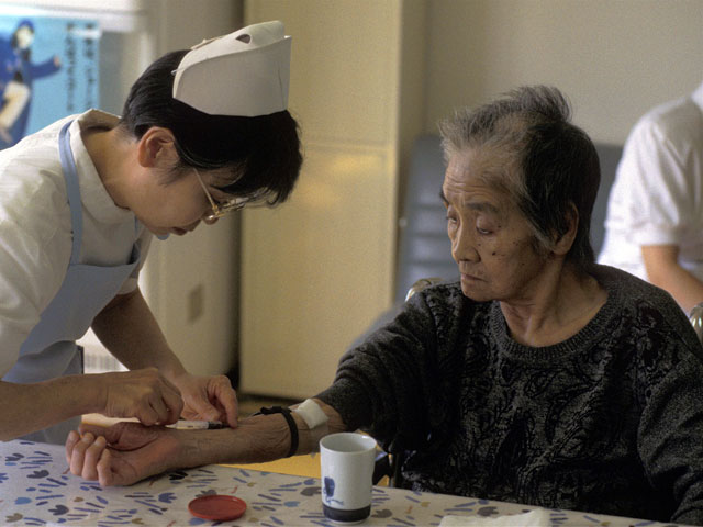 Жительницы Японии впервые за 26 лет уступили лидирующие позиции в мировом рейтинге продолжительности жизни