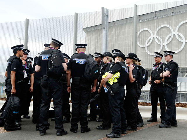 Полиция арестовала 16 человек по подозрению в незаконной перепродаже билетов на соревнования Олимпиады в Лондоне