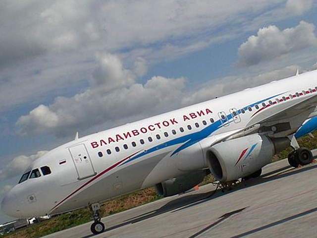 В 15:35 мск аэробус авиакомпании "Владивостокавиа" благополучно приземлился, сообщили в Росавиации. На его борту находились 137 пассажиров и восемь членов экипажа. Никто из них не пострадал