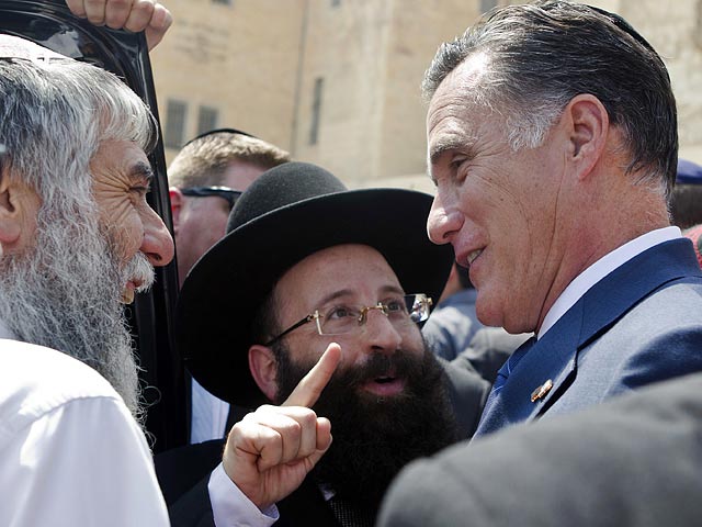 Скандал вокруг выступления кандидата в президенты США от Республиканской партии Митта Ромни во время визита в Израиль получил неожиданное продолжение в Варшаве