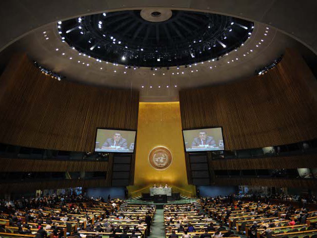 Саудовская Аравия в координации с рядом западных стран распространила на неформальном заседании Генеральной Ассамблеи ООН проект резолюции по урегулированию конфликта в Сирии, призывающий ввести санкции в отношении Дамаска