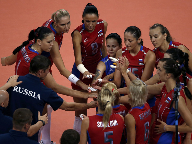 Женская сборная России по волейболу уверенно переиграла команду Алжира со счетом 3-0 (25:7, 25:14, 25:15) и обеспечила себе место в четвертьфинале олимпийского турнира