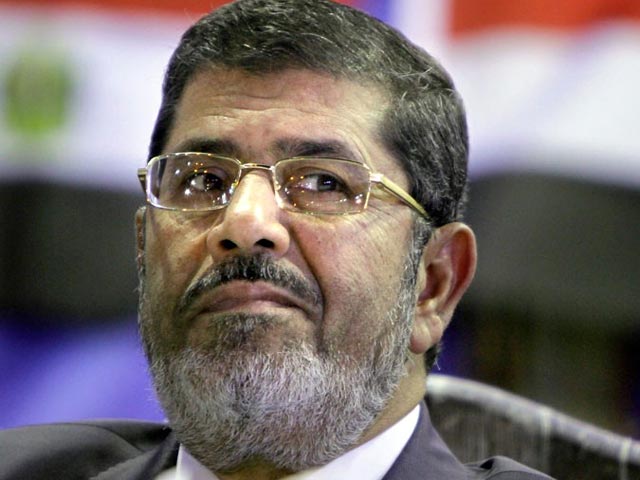 В письме Мурси обещает приложить все возможные усилия для возобновления мирного процесса и призывает израильское руководство сотрудничать в этой области на благо стабильности и процветания всего региона. Но подпись от руки отсутствует
