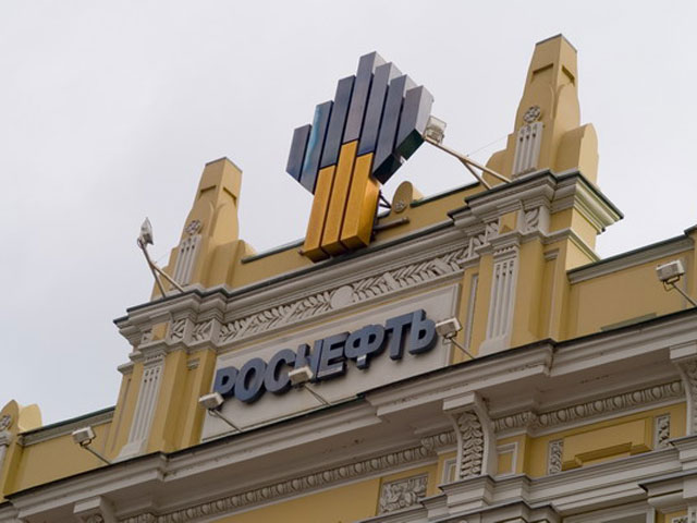 Государственная "Роснефть" неожиданно отчиталась об убытках, ее акции падают