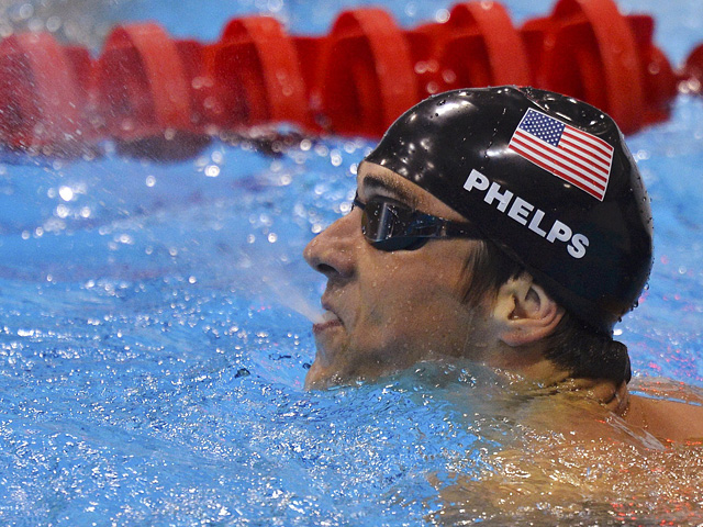 В четверг 27-летний Фелпс завоевал свою 20-ю олимпийскую награду, выиграв заплыв на 200 метров комплексным плаванием