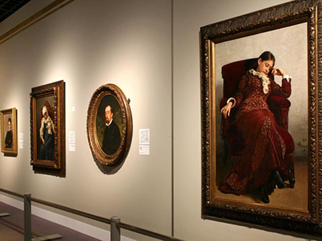 В японской столице сегодня открылась выставка картин русского художника Ильи Репина из коллекции Государственной Третьяковской галереи. В общей сложности на ней представлены около 80 картин живописца