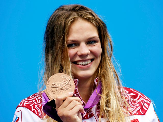 Юлия Ефимова завоевала бронзу в финальном олимпийском заплыве на 200 м брассом, попутно установив рекорды Европы и России