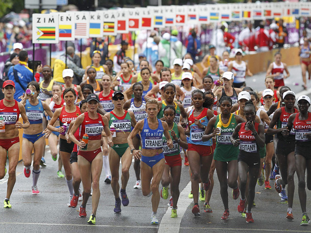 В олимпийском Лондоне завершился олимпийский марафонский забег среди женщин