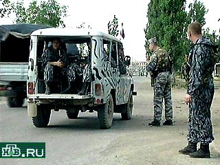 В подразделениях федеральных войск, дислоцированных в Грозном, сегодня введен усиленный вариант несения службы в преддверии 6 сентября, объявленным сепаратистами "днем независимости Ичкерии"