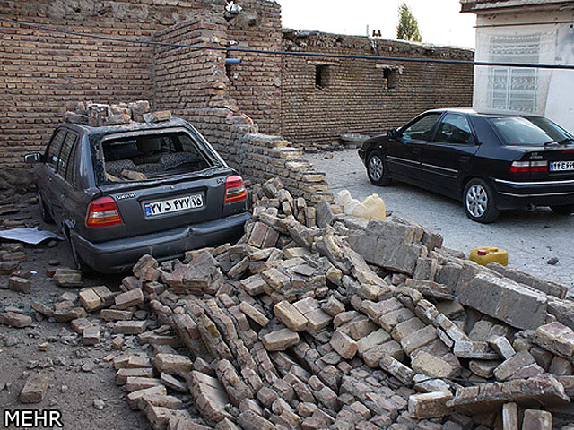 Последствия землетрясений в Иране в районе городов Тебриз и Ахар