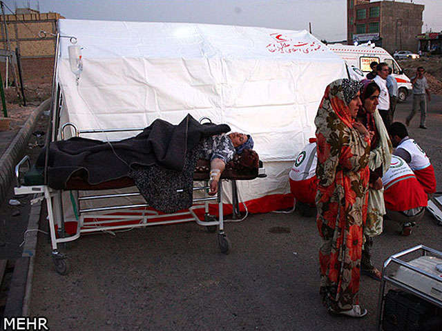 Операция по поиску выживших после серии землетрясений на северо-западе Ирана завершена