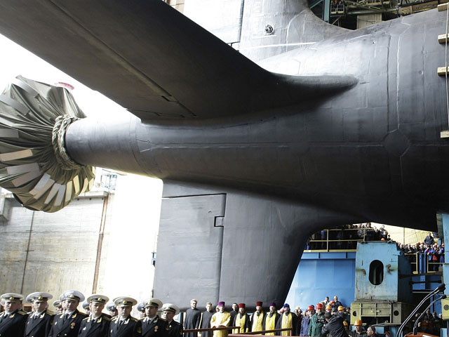 Многоцелевая атомная подводная лодка "Северодвинск" четвертого поколения проекта 885 "Ясень" будет принята в состав Военно-морского флота не ранее 2013 года
