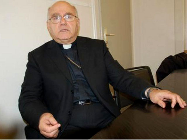 По словам главы Мелькитской церкви в Алеппо, архиепископа Жанбарта, христиане не поддерживают режим Асада, а пытаются избежать дальнейшего кровопролития в Сирии