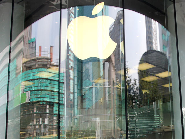 Apple получила возможность вести торговлю компьютерной техникой, зарегистрировав ООО "Эппл Рус"