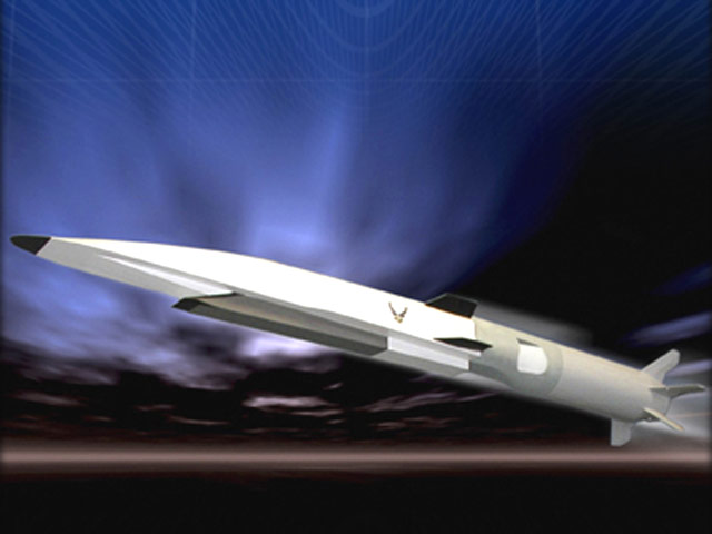 Комментируя неудачное испытание на прошлой неделе американской гиперзвуковой ракеты X-51 WaveRider, эксперт напомнил, что шансы у России стать лидером в этой области тоже были