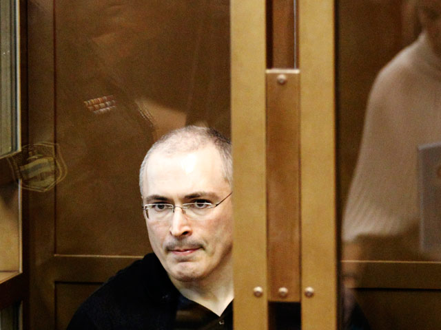 Михаил Ходорковский, создатель крупнейшей и наиболее эффективной российской нефтяной компании ЮКОС, впоследствии обанкроченной и приватизированной государством, предупредил об опасности стабильной цены на нефть для стабильности самой России