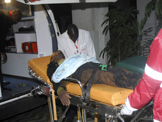 Пассажирский самолет рухнул на взлетно-посадочную полосу в кенийском заповеднике Масаи-Мара