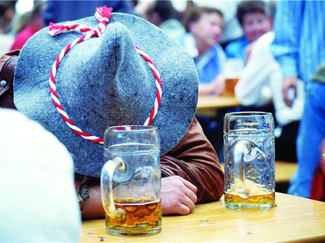 Возвращение пива на футбольные арены страны является одним из насущных вопросов для российских болельщиков