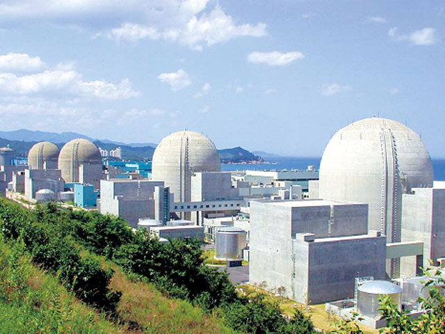 В южнокорейской провинции Кенсан-Пукто на юго-востоке страны была приостановлена работа реактора на АЭС после срабатывания аварийной системы