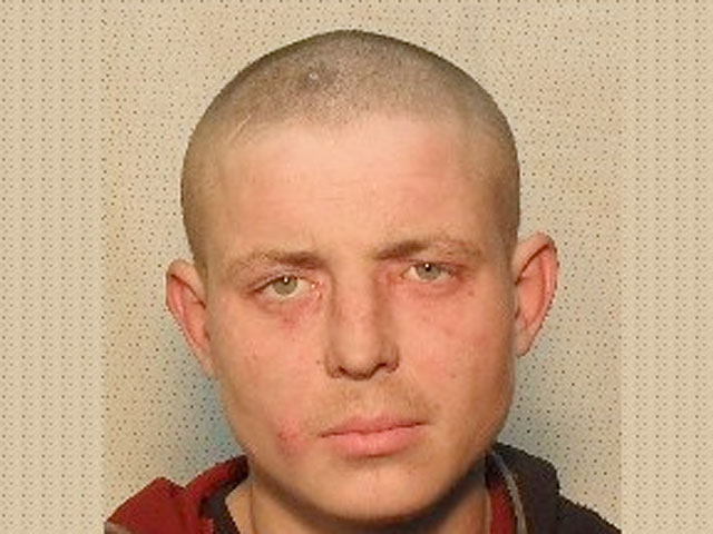 В разбойных нападениях, связанных с использованием огнестрельного оружия, подозревается 21-летний уголовник Павел Шаблинский