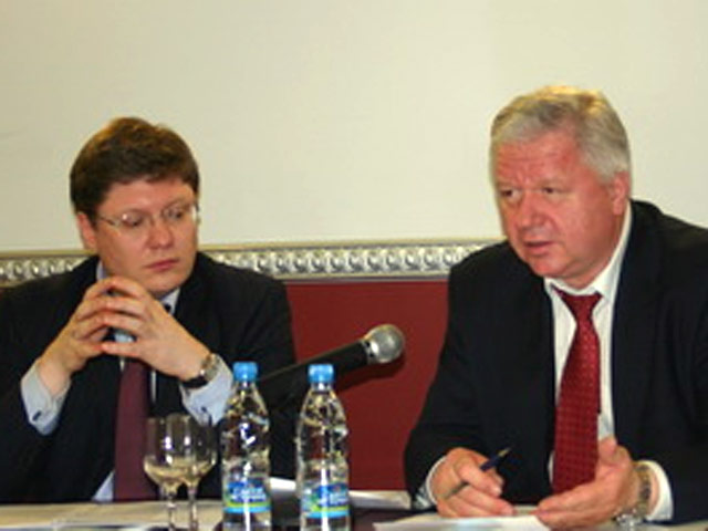 Андрей Исаев(на фото-слева) и Михаил Шмаков