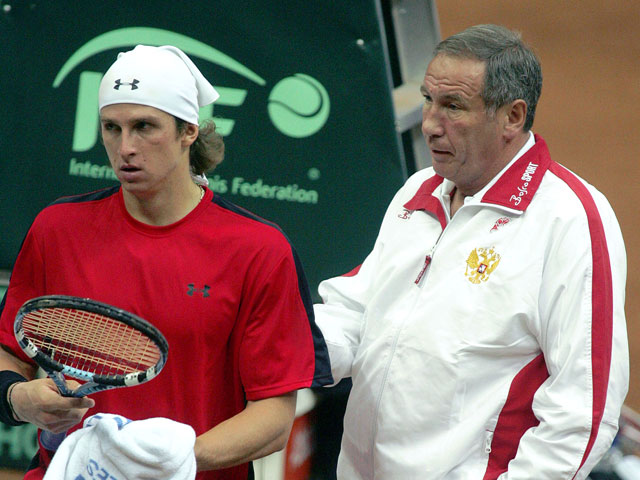 Капитан сборной России по теннису Шамиль Тарпищев (на фото справа) и Игорь Андреев