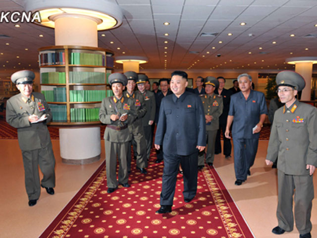 Неожиданное объявление Северокорейского информационного агентства ЦТАК о проведении в КНДР внеочередной сессии Верховного народного собрания страны породило в Сеуле и Токио предположения о возможных поворотах в политике Пхеньяна