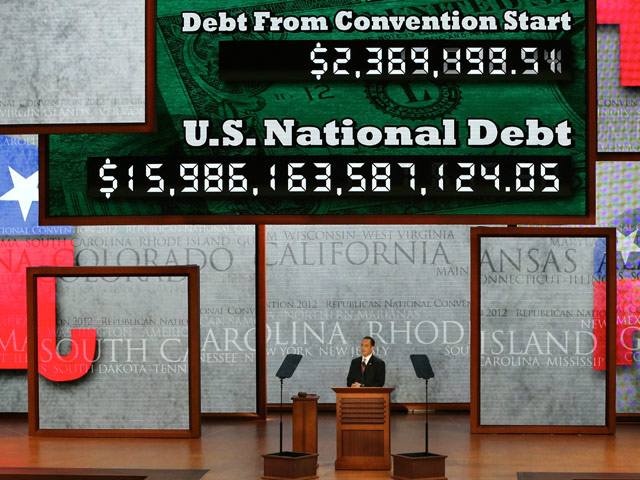 Госдолг США достиг рекордной отметки в 16 трлн долларов, - таковы официальные данные Министерства финансов