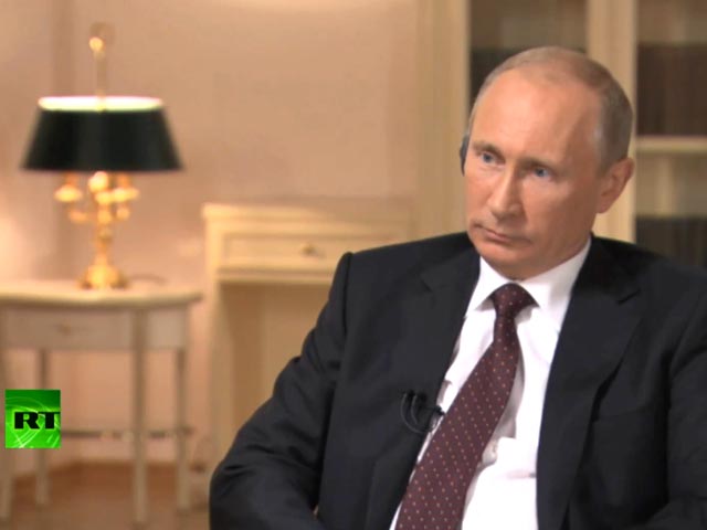 Путин в интервью признался, что не следит за делом Pussy Riot, но описал с комментариями даже секс в музее