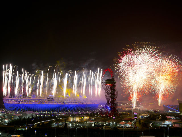 Паралимпийские игры в Лондоне завершились "Фестивалем огня"