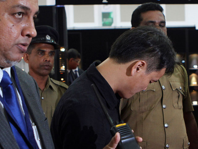 Полиции Шри-Ланки не удалось вернуть похищенный алмаз: проглоченный туристом камень оказался подделкой