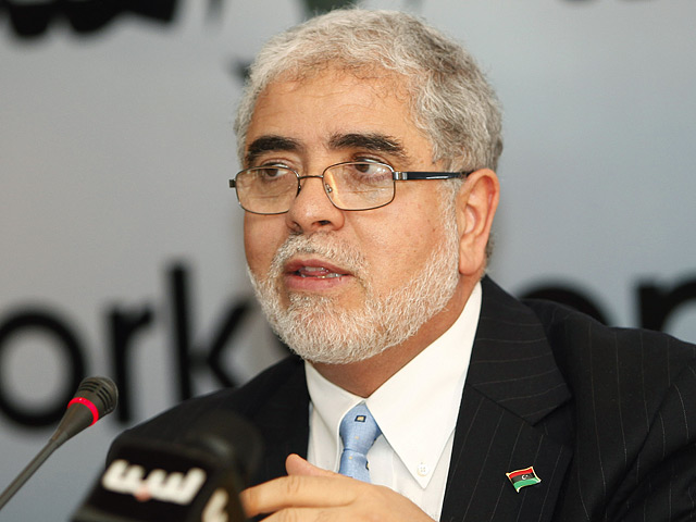 Всеобщий национальный конгресс Ливии избрал новым главой правительства вице-премьера Мустафу Абу Шагура