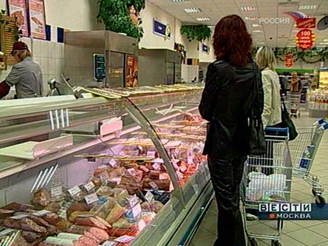Москвичи переплачивают 30% за продовольственные товары из-за нехватки торговых площадей