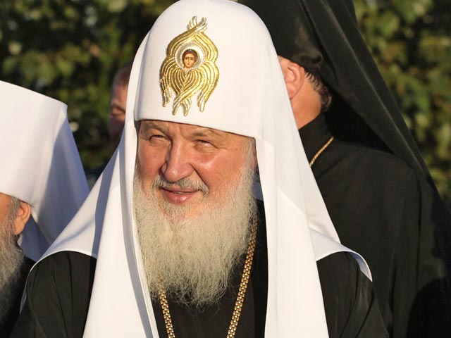 Патриарх Кирилл освятил крест на русском кладбище в Японии и почтил память жертв землетрясения