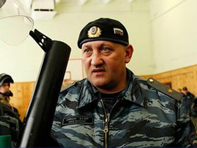 СК РФ через полгода возбудил дело в отношении генерал-майора МВД, который избил коллег во время "пьяного совещания" на базе отдыха