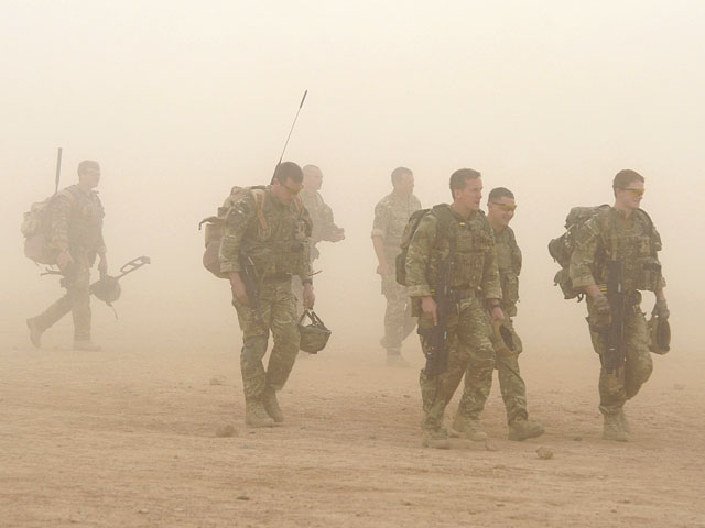 В свою очередь командиры британской армии в Афганистане удивляются, что беременность их подчиненной протекала так незаметно для окружающих