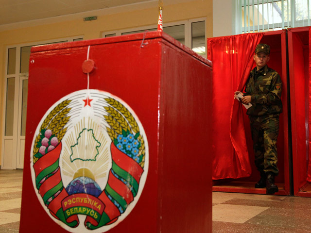 В Белоруссии в воскресенье проходят парламентские выборы
